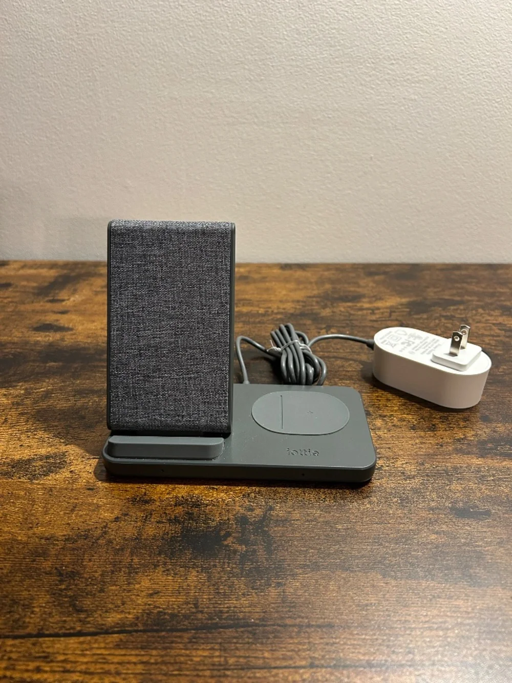 Phone charging dock